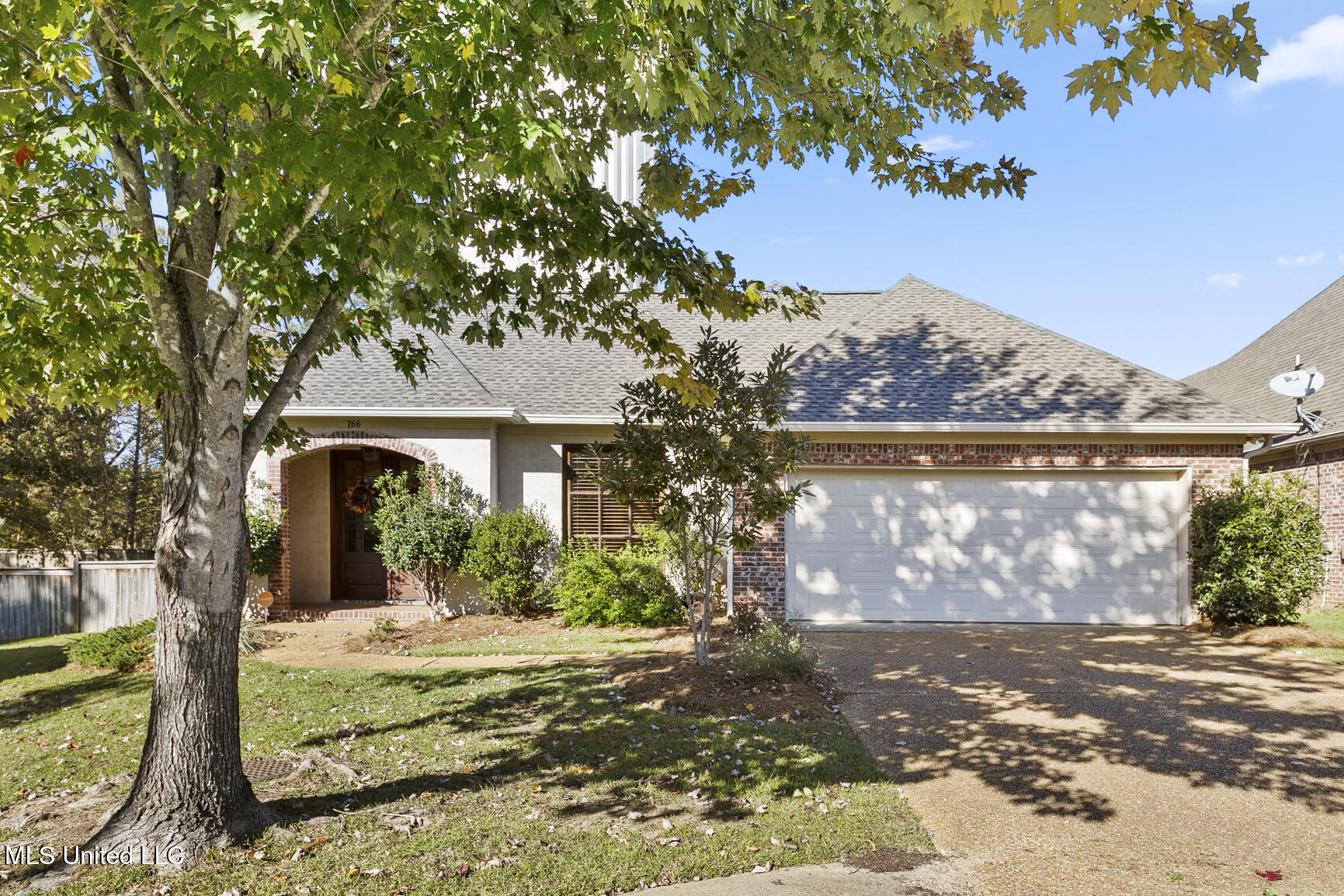 766 Orleans Circle Ridgeland, MS 39157 - Photo 2 of 41 766 Orleans-37