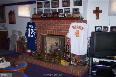 1828 Hanford Road Rosedale, MD 21237 - Photo 3 of 14 Family Room