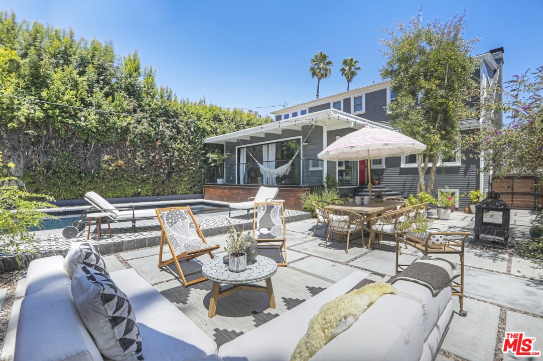 2049 North Berendo Street Los Angeles, CA 90027 - Photo 39 of 47 Gallery Image 39