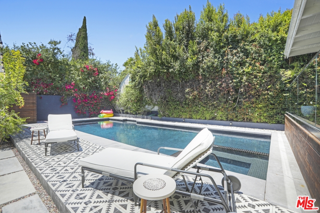 2049 North Berendo Street Los Angeles, CA 90027 - Photo 45 of 47 Gallery Image 45