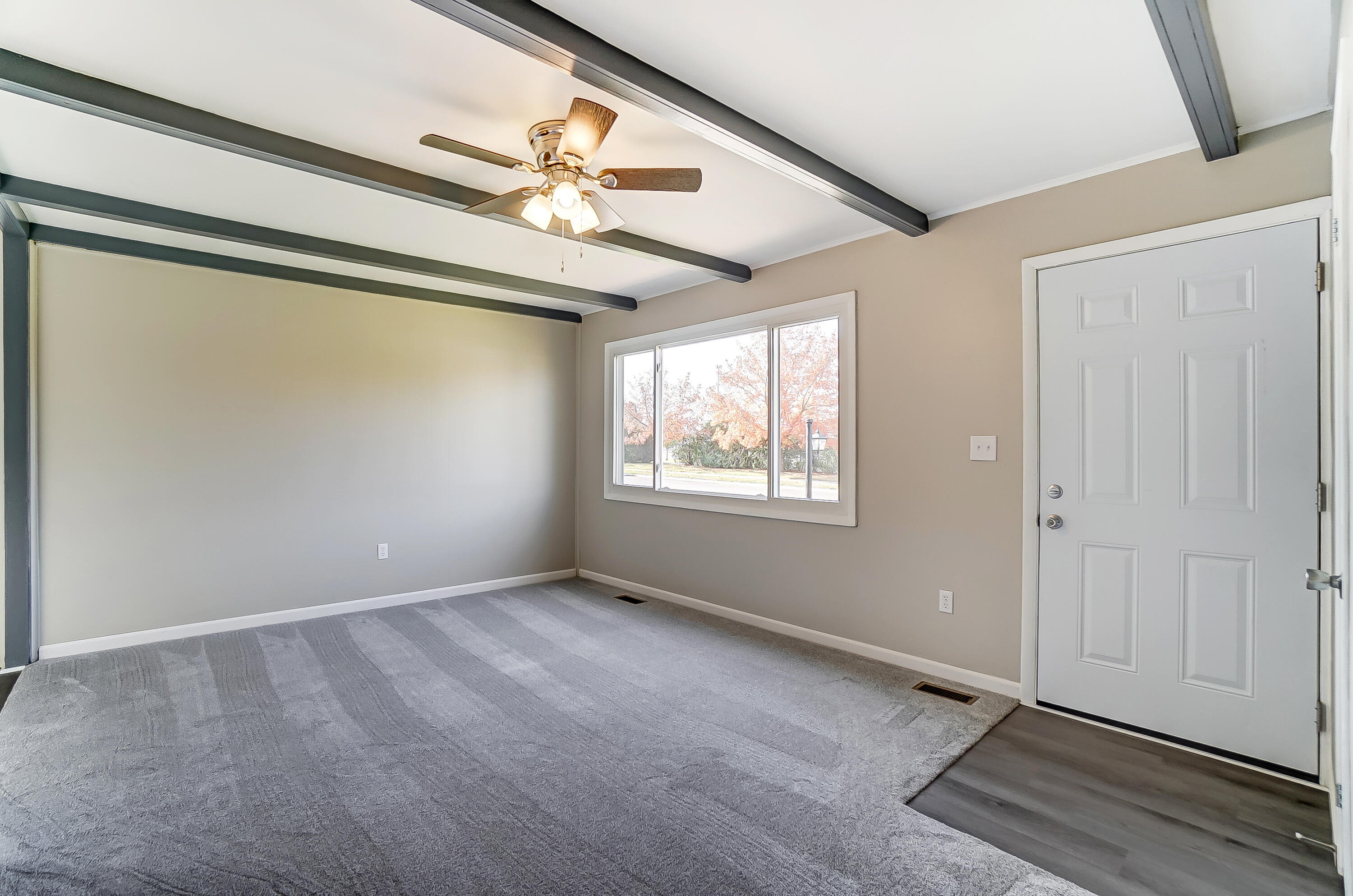 412 Mt Joy Street Springfield, OH 45505 - Photo 5 of 31