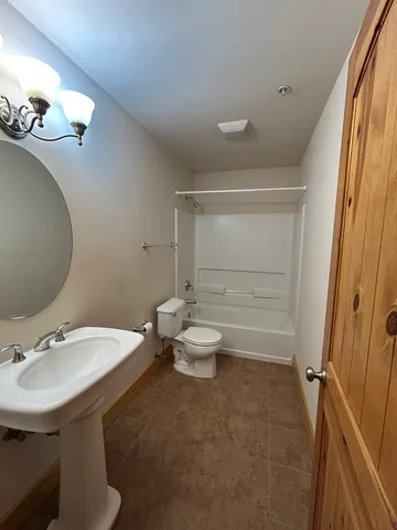 $280,000 | 266 Hutchins Court, Unit 266, Woodstock, IL 60098