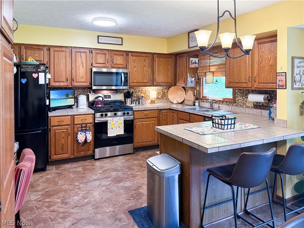 3172 Killian Road Uniontown, OH 44685 - Photo 4 of 26