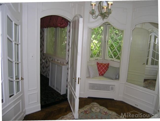 79 Cloverly Road Grosse Pointe Farms, MI 48236 - Photo 11 of 30