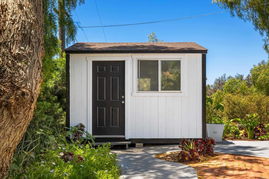 2143 Tierra Verde Road Vista, CA 92084 - Photo 57 of 71