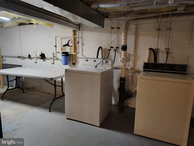 $2,250 | 518 Brunswick Street, Brunswick, MD 21716