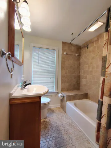 $2,250 | 518 Brunswick Street, Brunswick, MD 21716