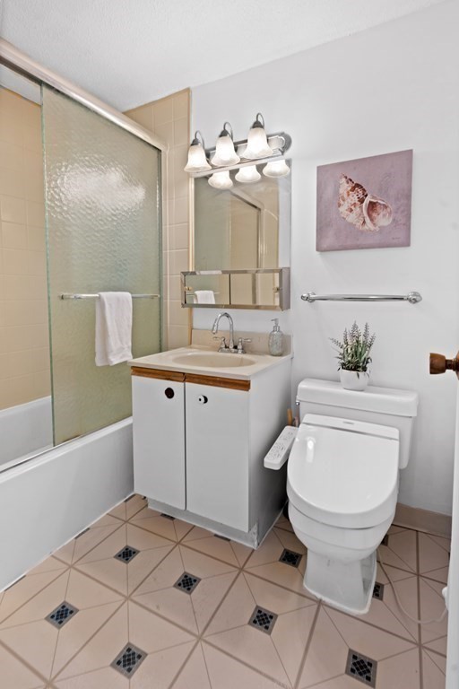 1186 Worcester Road, Unit 220 Framingham, MA 01702 - Photo 8 of 12
