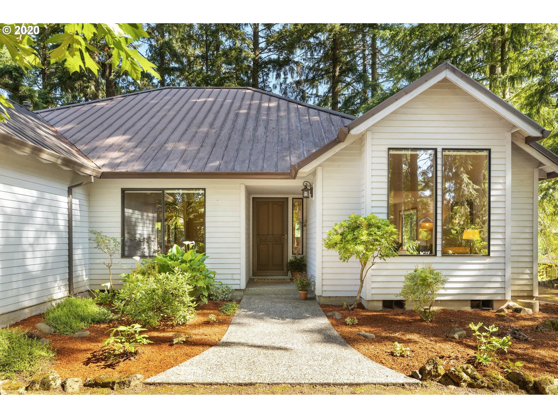 10675 Southwest Hazelbrook Road Tualatin, OR 97062 - Photo 2 of 32 Gallery Image 2
