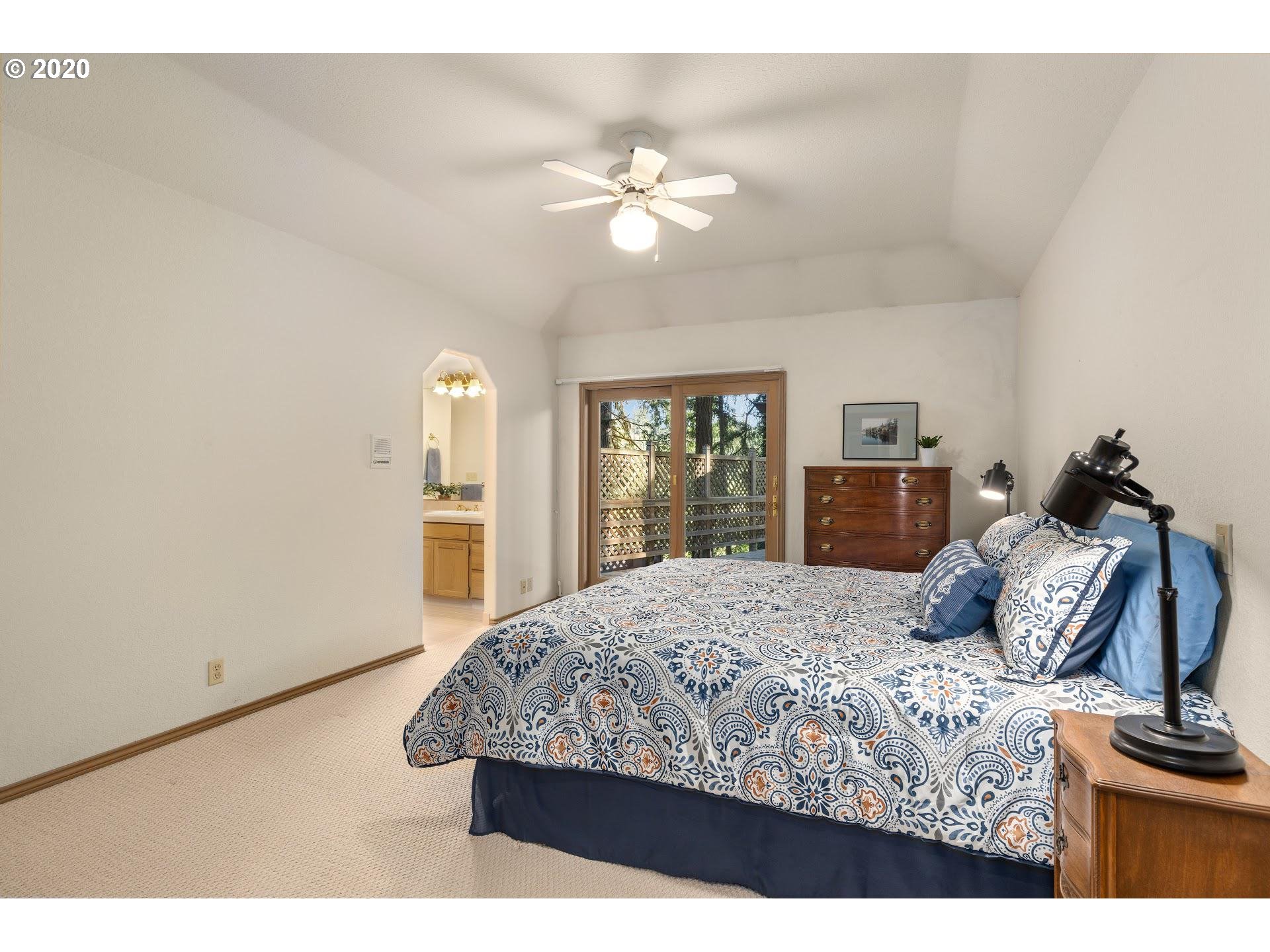 10675 Southwest Hazelbrook Road Tualatin, OR 97062 - Photo 13 of 32 Gallery Image 13