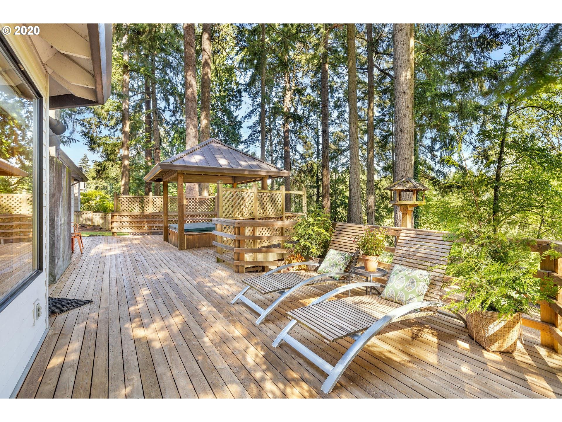 10675 Southwest Hazelbrook Road Tualatin, OR 97062 - Photo 23 of 32 Gallery Image 23