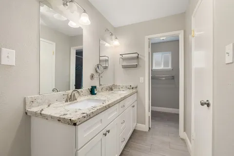 $335,000 | 9232 Vickijohn Drive, Houston, TX 77031