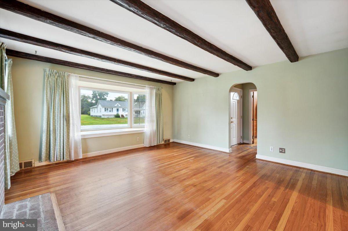 2439 Mill Road Upper Chichester, PA 19061 - Photo 5 of 25 Living Room
