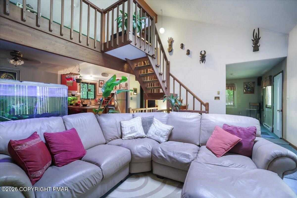 158 Saunders Drive Bushkill, PA 18324 - Photo 7 of 75 7- Living room