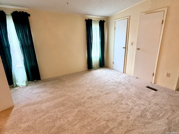 $1,850 | 182 Laurel Ridge Drive, Lakehills, TX 78063