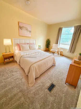 $1,850 | 182 Laurel Ridge Drive, Lakehills, TX 78063