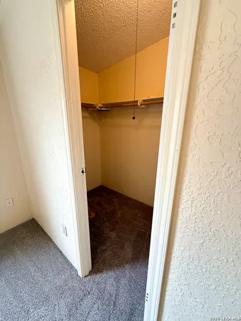 $1,850 | 182 Laurel Ridge Drive, Lakehills, TX 78063