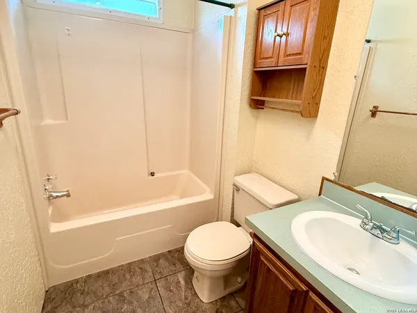 $1,850 | 182 Laurel Ridge Drive, Lakehills, TX 78063