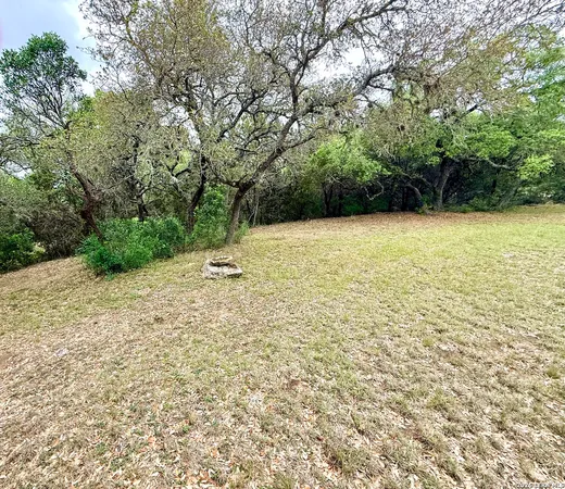 $1,850 | 182 Laurel Ridge Drive, Lakehills, TX 78063