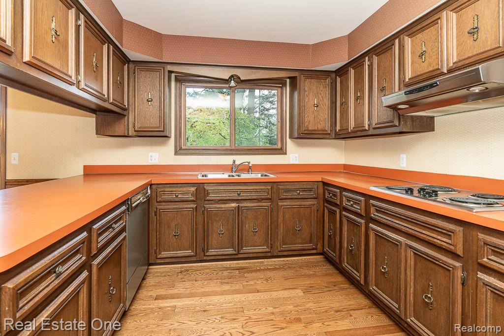 1020 Hidden Lane Rochester, MI 48309 - Photo 13 of 50