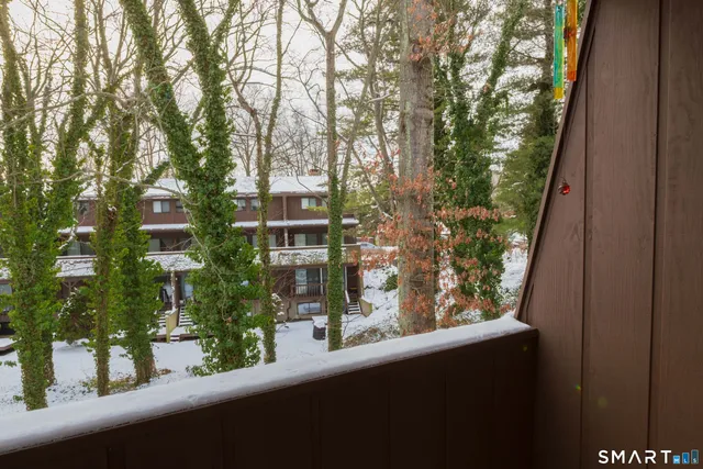 $400,000 | 151 Knapps Highway, Fairfield, CT 06825