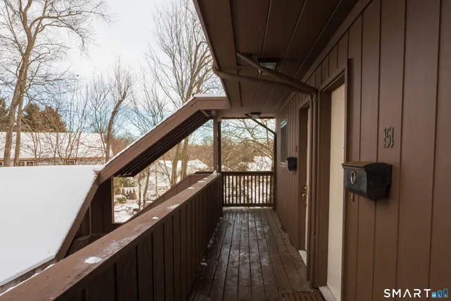 $400,000 | 151 Knapps Highway, Fairfield, CT 06825