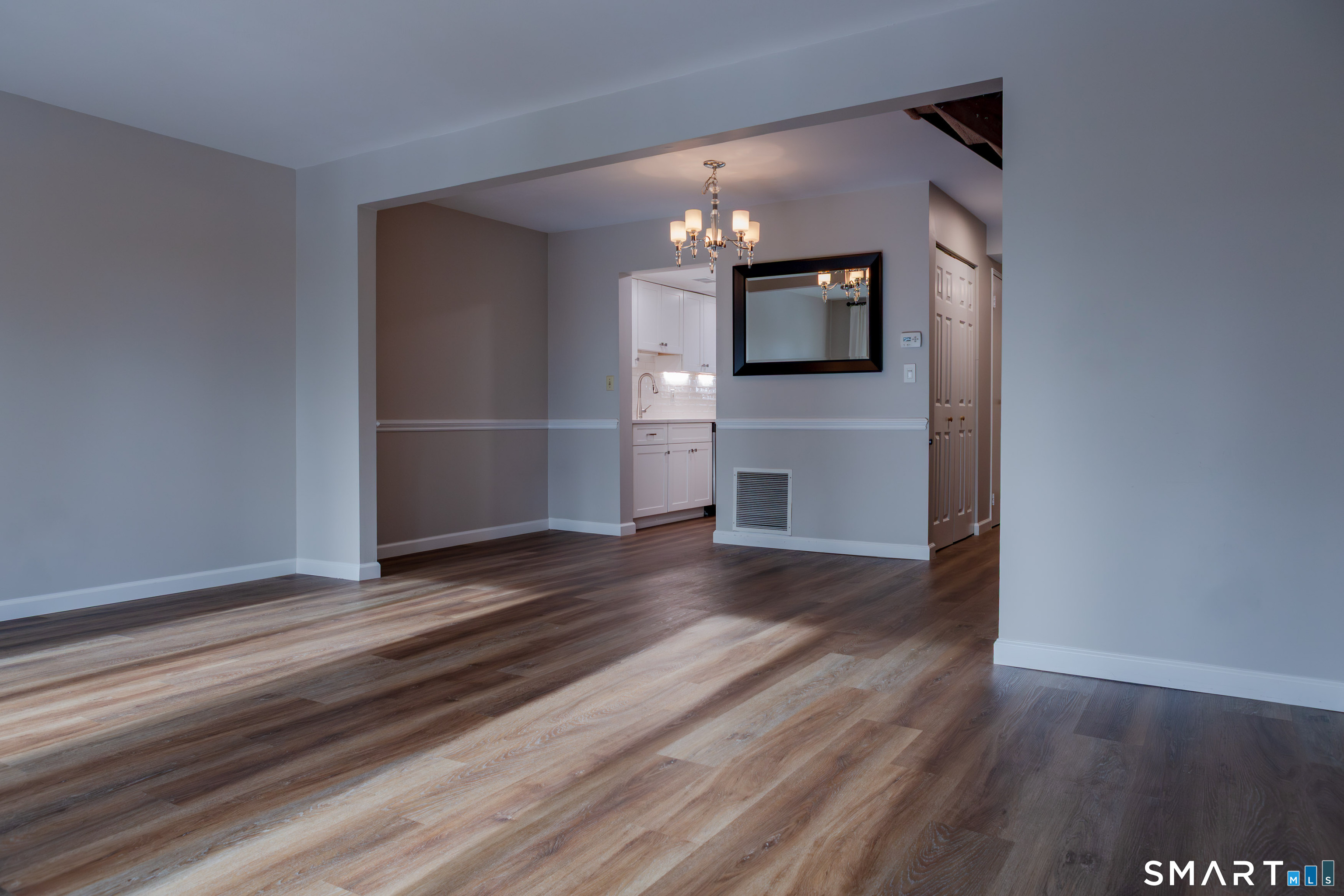 151 Knapps Highway Fairfield, CT 06825 - Photo 6 of 31