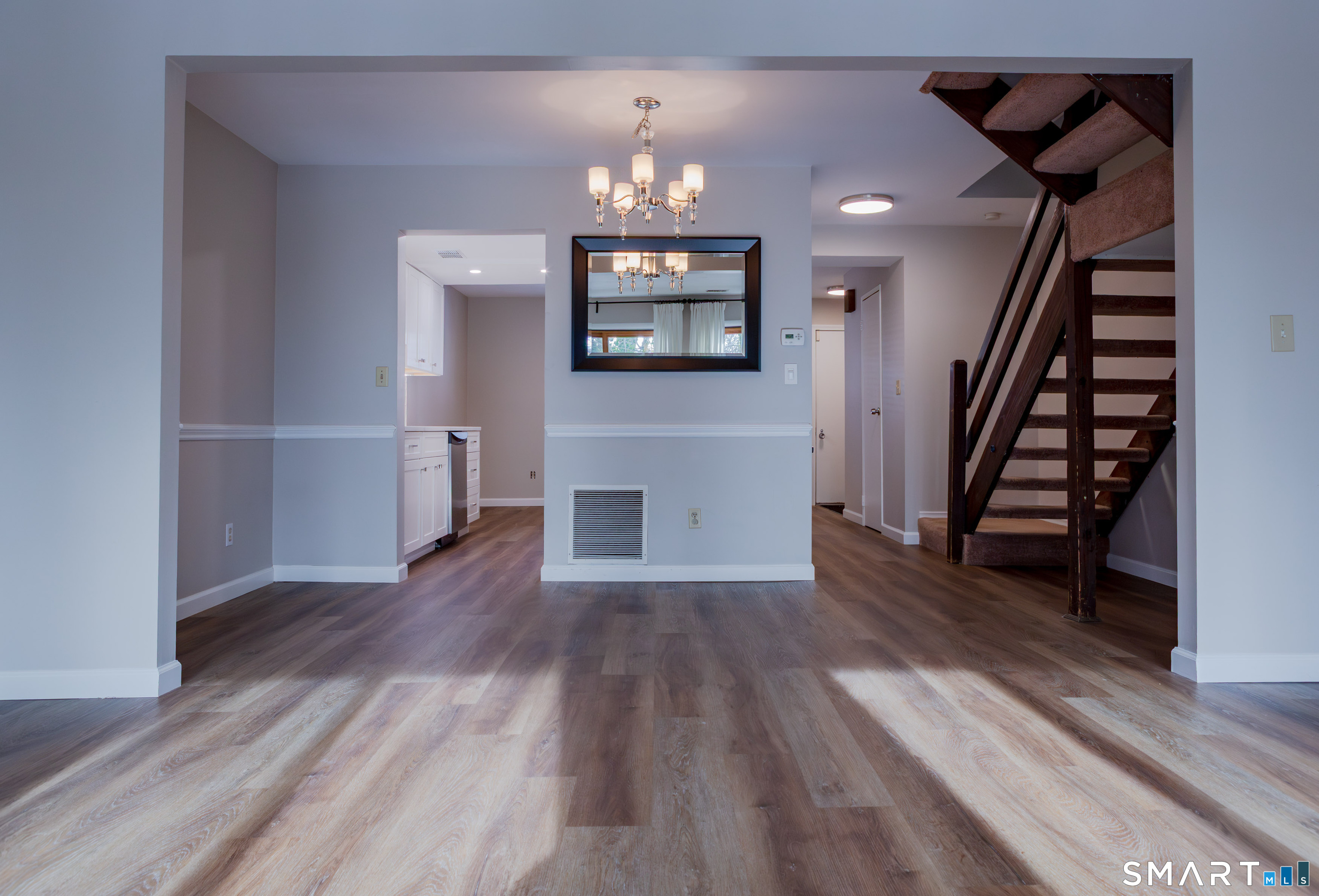 151 Knapps Highway Fairfield, CT 06825 - Photo 7 of 31