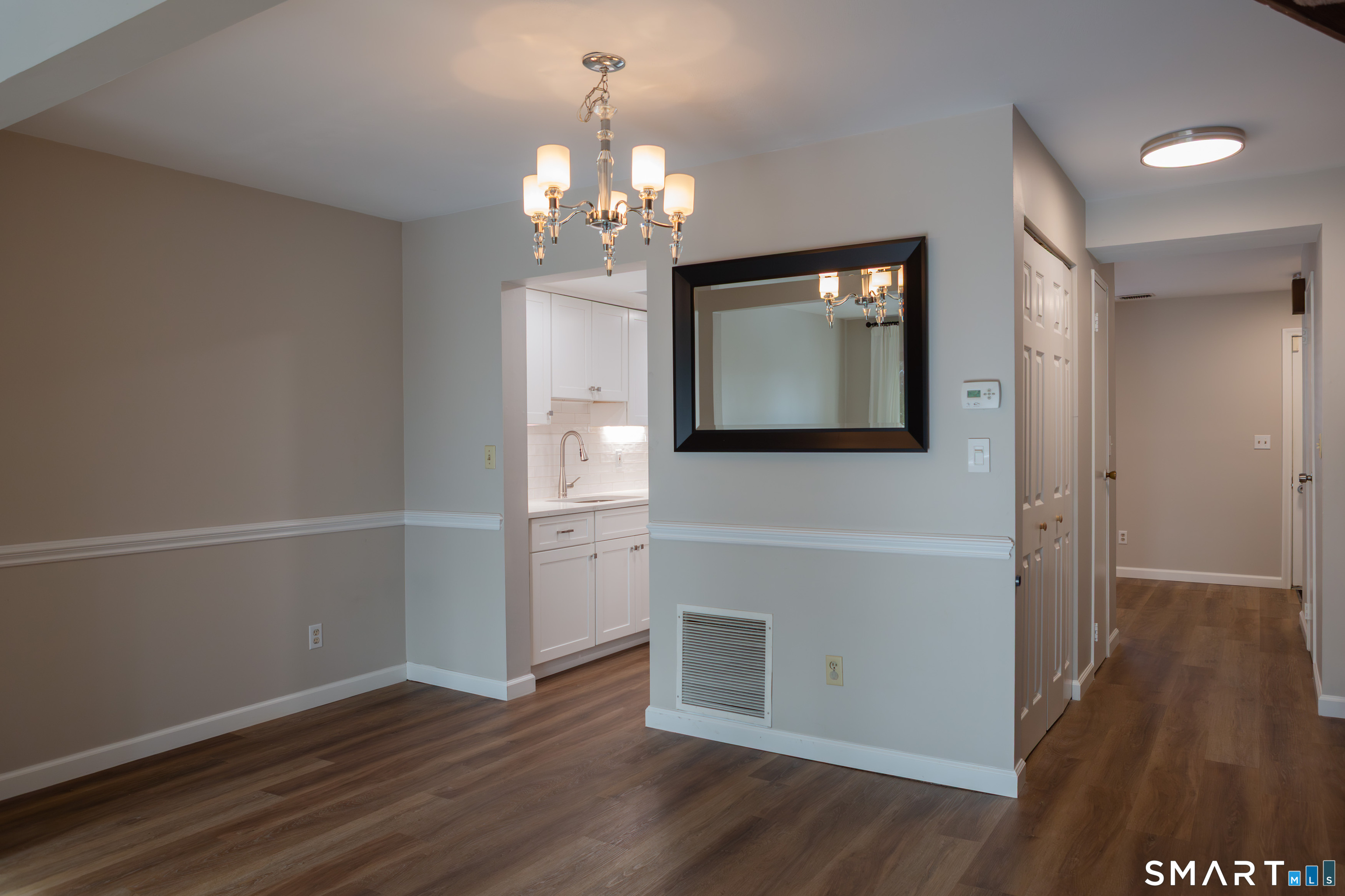 151 Knapps Highway Fairfield, CT 06825 - Photo 8 of 31