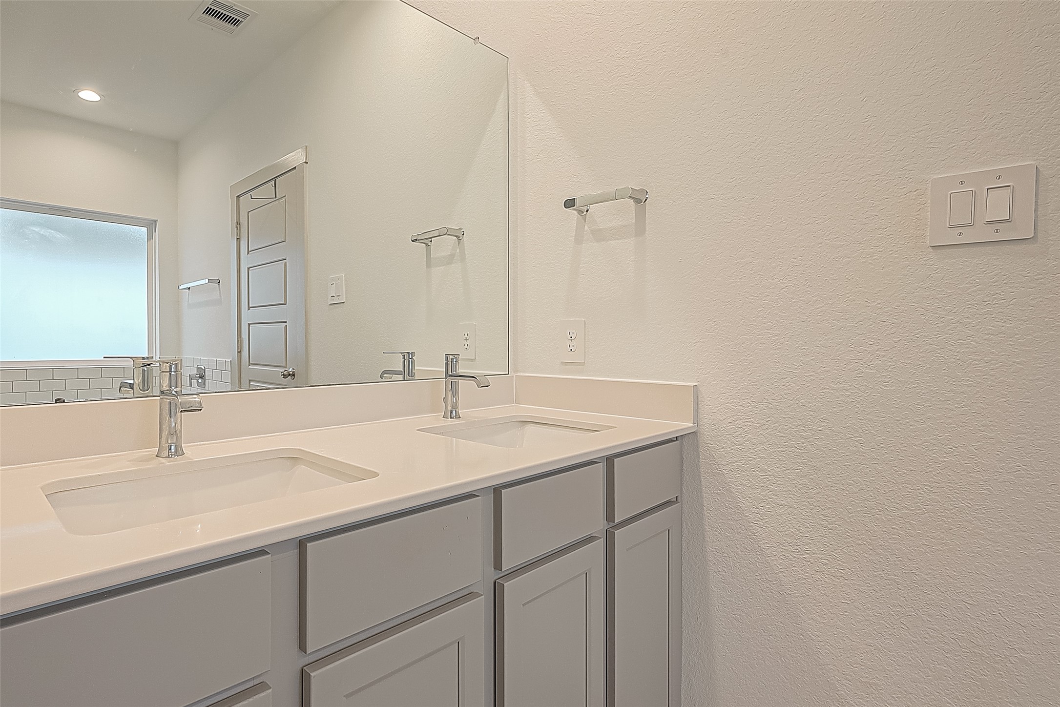 1815 Sandy Trail Lane Rosenberg, TX 77469 - Photo 26 of 47 a bathroom with a sink and a mirror