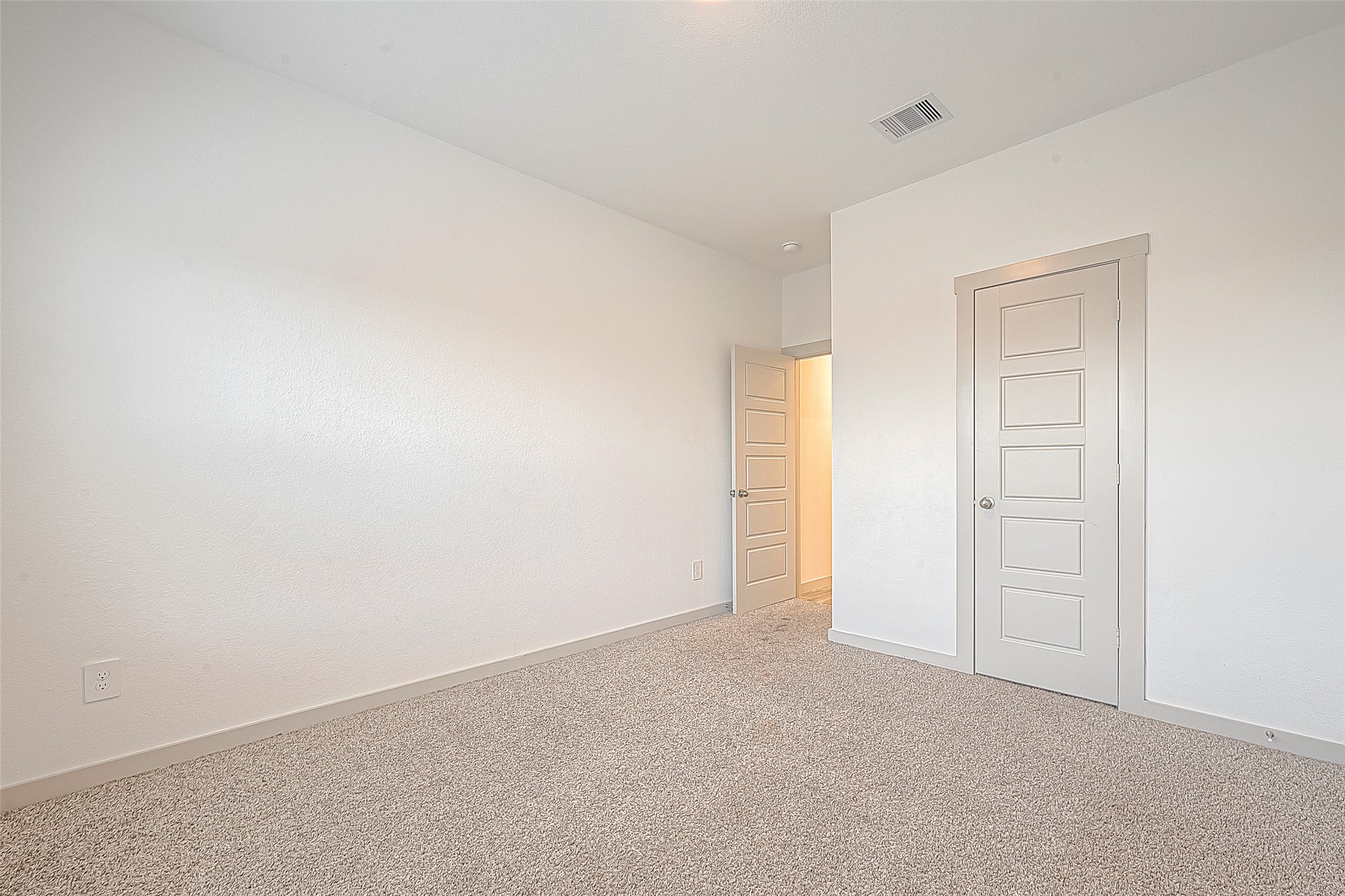 1815 Sandy Trail Lane Rosenberg, TX 77469 - Photo 33 of 47 a view of an empty room