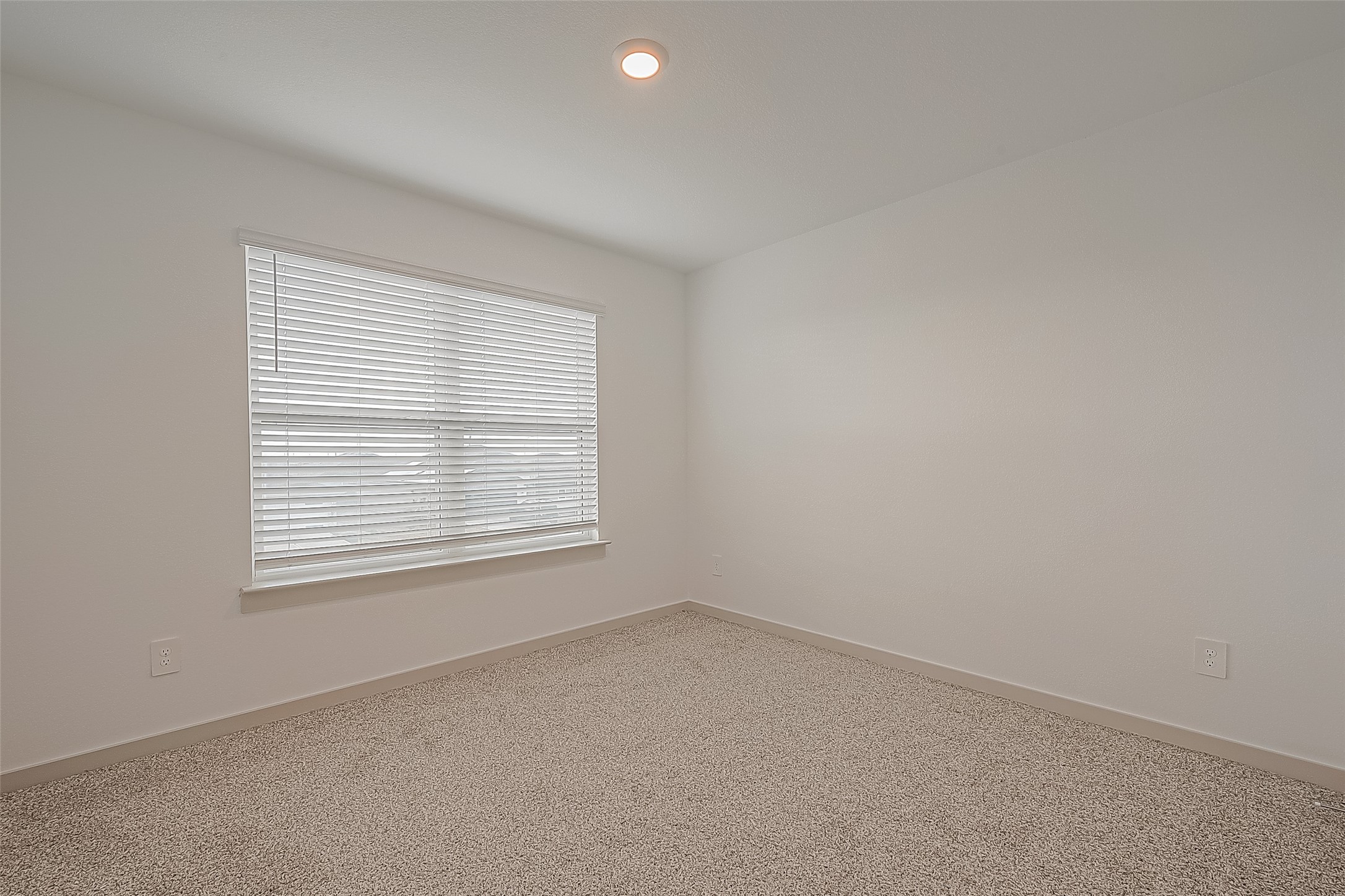 1815 Sandy Trail Lane Rosenberg, TX 77469 - Photo 37 of 47 an empty room with a window