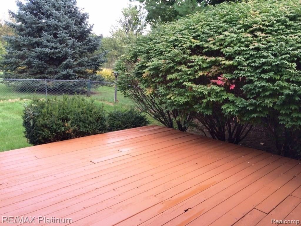4587 East Clyde Road Howell, MI 48855 - Photo 2 of 22 Deck.JPG