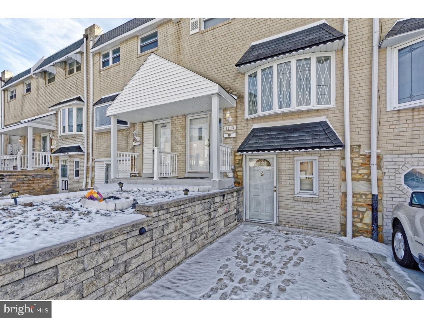 4213 Greenmount Road Philadelphia, PA 19154 - Photo 3 of 25 Gallery Image 3