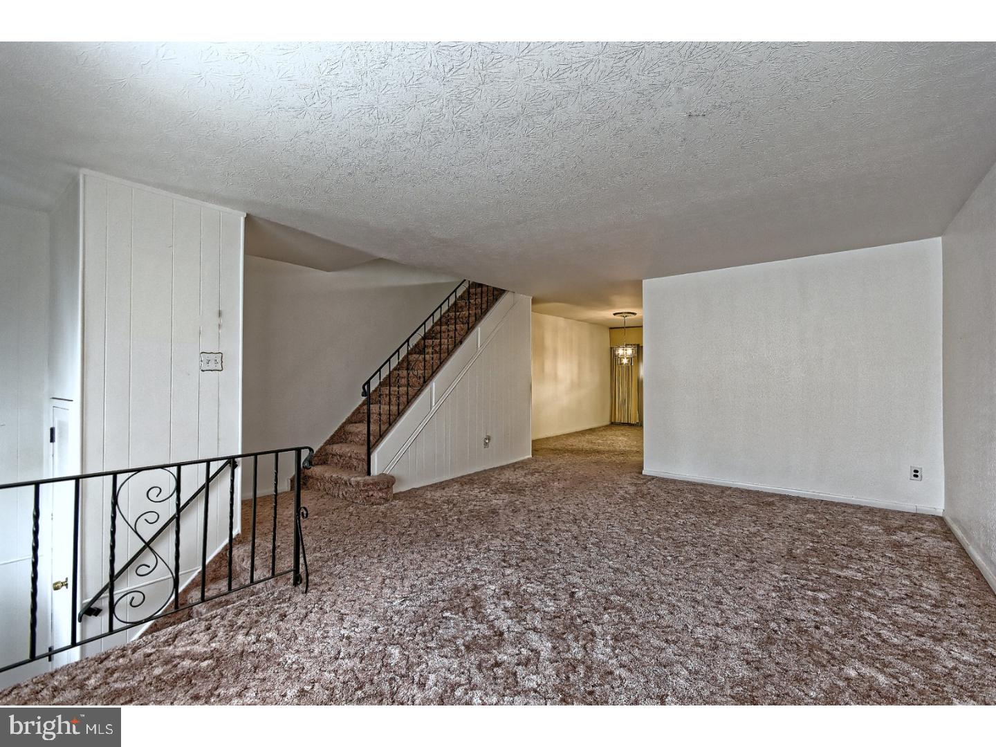 4213 Greenmount Road Philadelphia, PA 19154 - Photo 5 of 25 Gallery Image 5