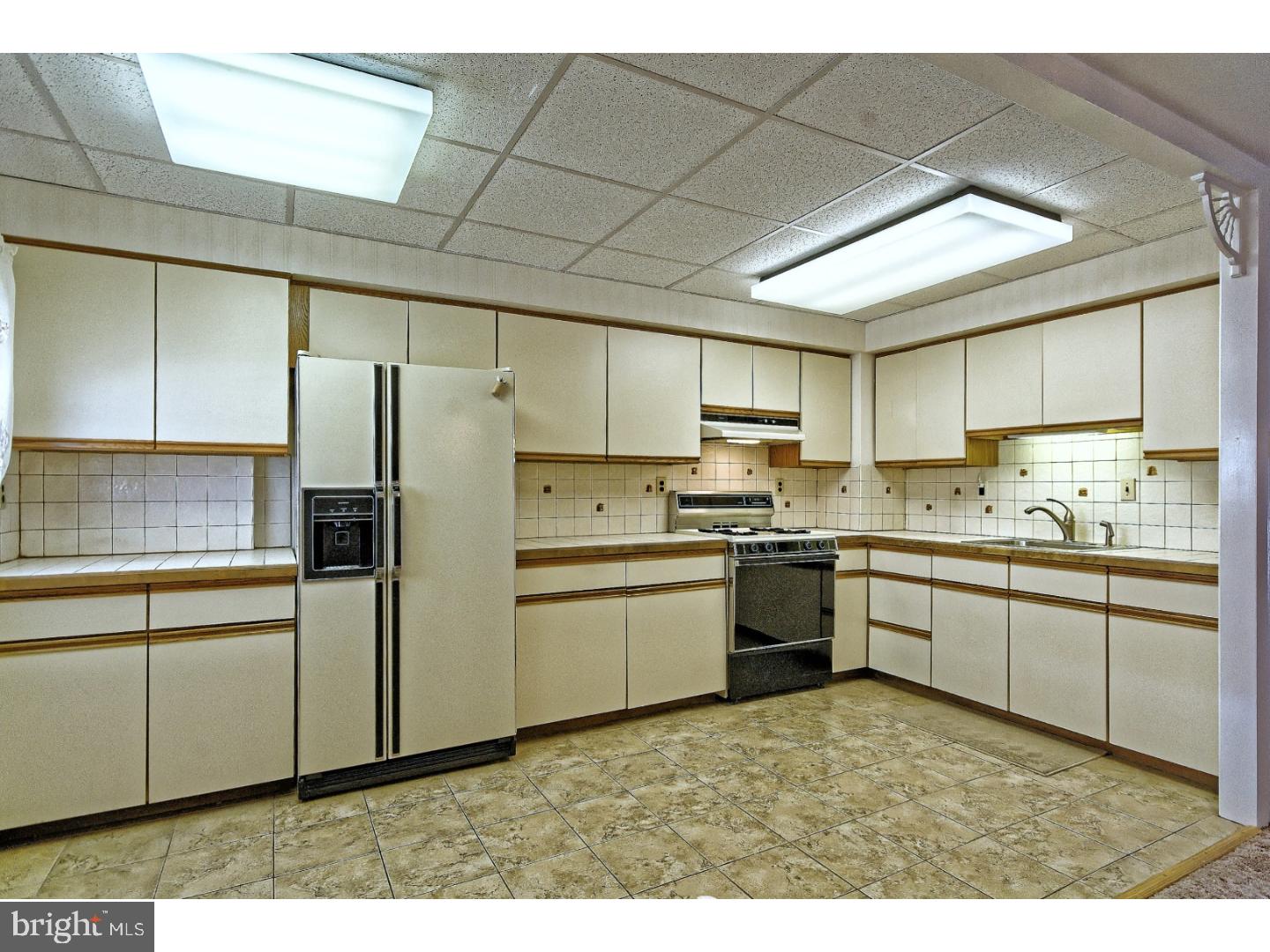 4213 Greenmount Road Philadelphia, PA 19154 - Photo 10 of 25 Gallery Image 10