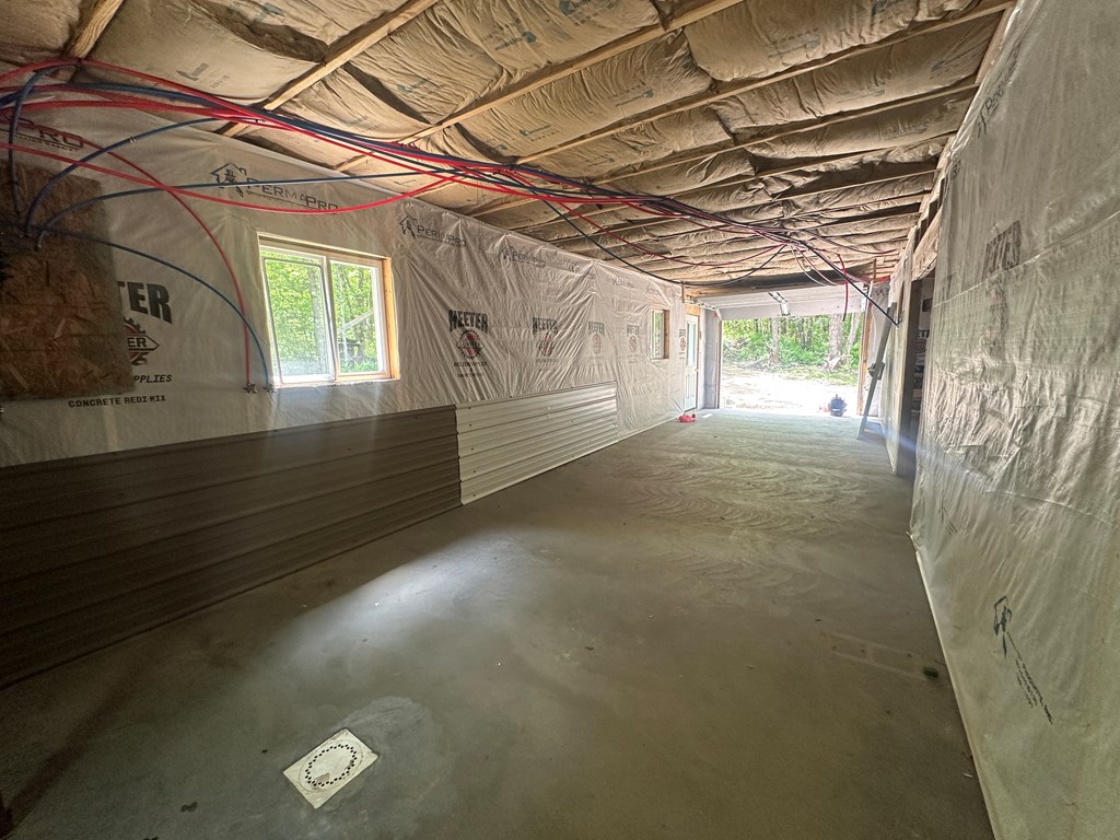 1843 Golf Course Road Cranberry, PA 16319 - Photo 13 of 29 Garage, Garage
