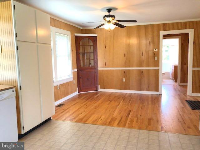 6199 Bethlehem Road Preston, MD 21655 - Photo 11 of 32 Dining Room
