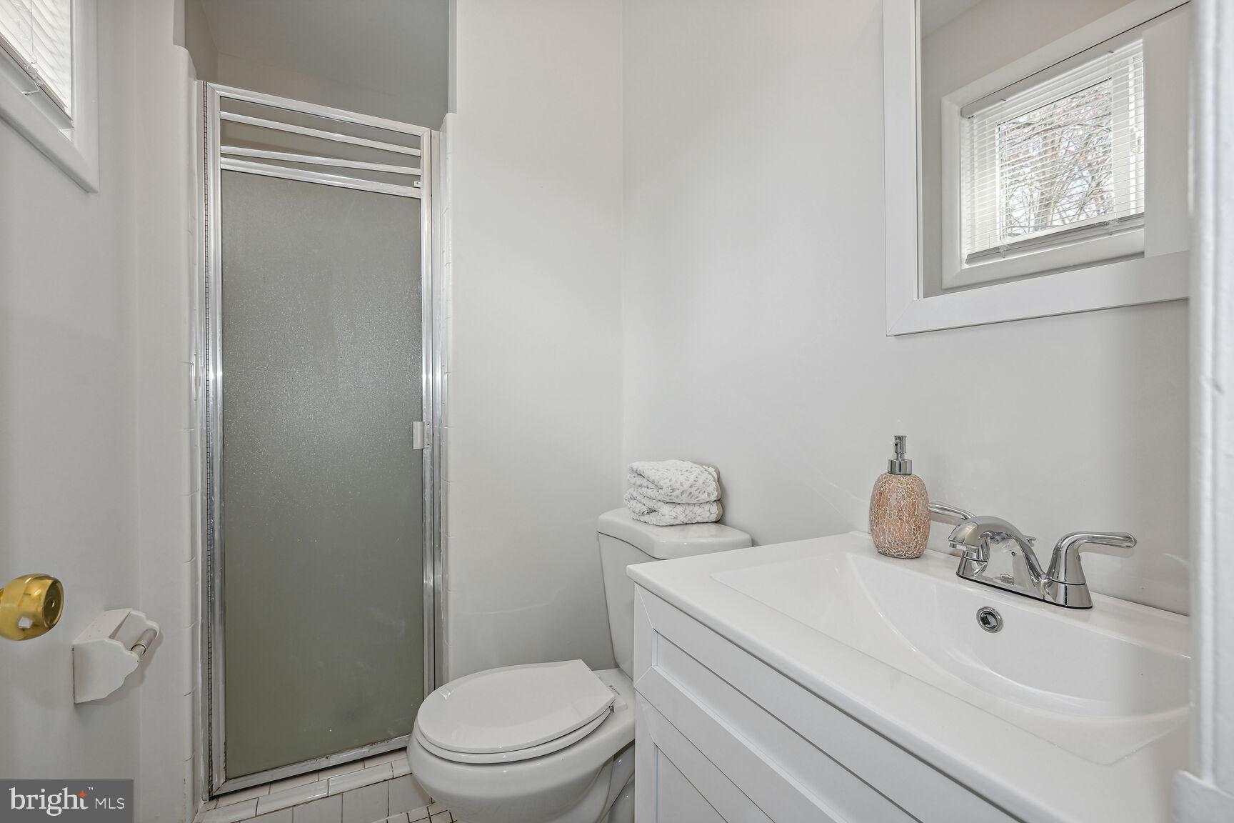 9713 Hedin Drive Silver Spring, MD 20903 - Photo 10 of 25 Ensuite bathroom