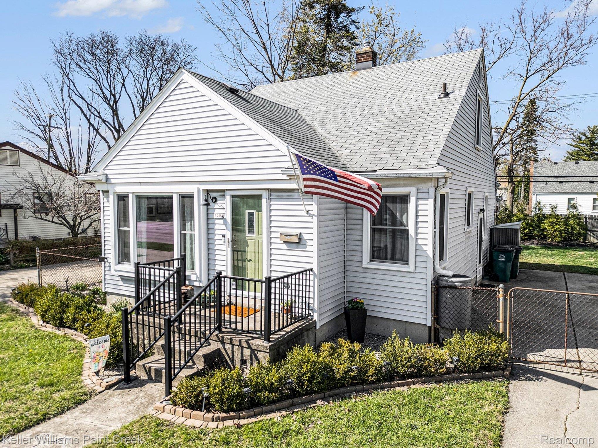 1404 West Eleven Mile Road Berkley, MI 48072 - Photo 17 of 20 Schedule your showing today!