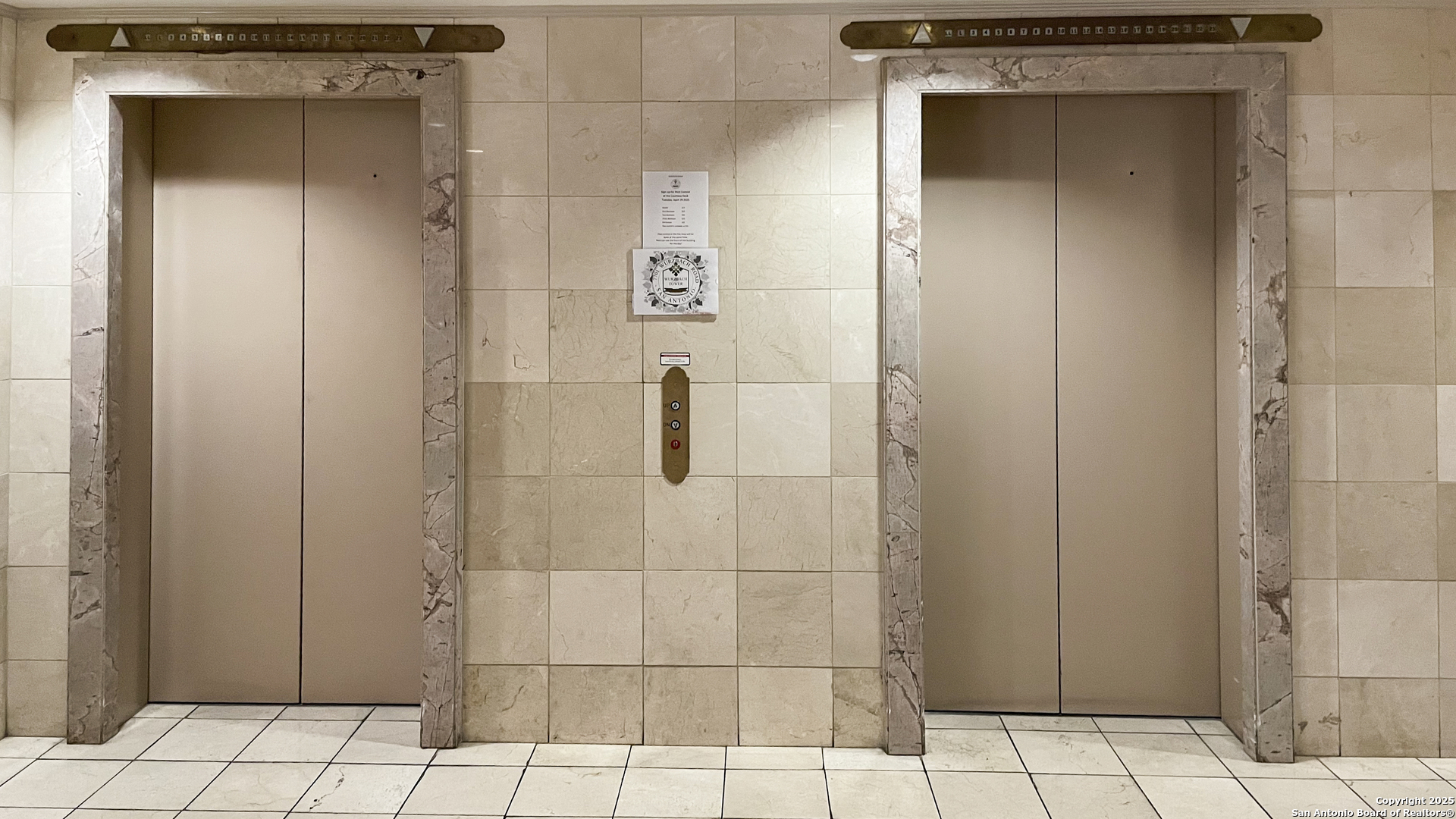 7701 Wurzbach Road, Unit 703 San Antonio, TX 78229 - Photo 18 of 28 a bathroom with a shower