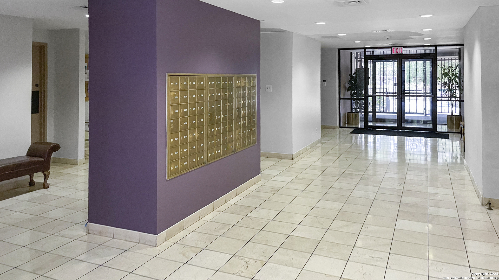 7701 Wurzbach Road, Unit 703 San Antonio, TX 78229 - Photo 24 of 28 a view of an empty room with a window