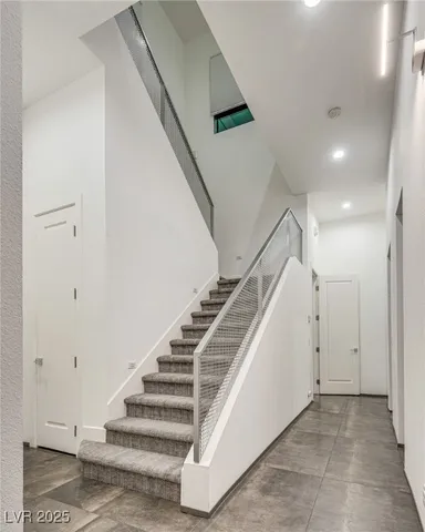 $11,000 | 628 Edgebrook Drive, Las Vegas, NV 89145