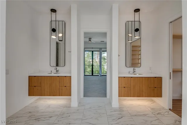 $11,000 | 628 Edgebrook Drive, Las Vegas, NV 89145