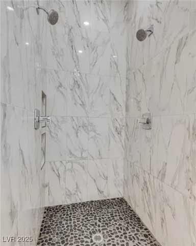 $11,000 | 628 Edgebrook Drive, Las Vegas, NV 89145