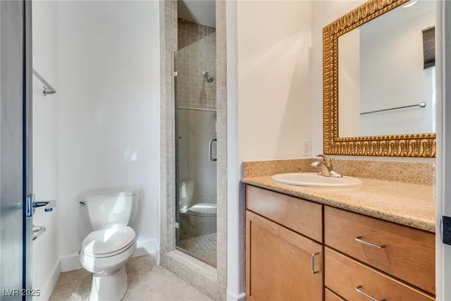 $11,000 | 628 Edgebrook Drive, Las Vegas, NV 89145