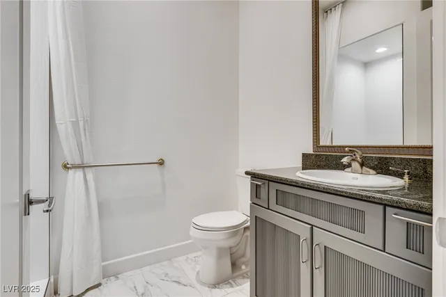 $11,000 | 628 Edgebrook Drive, Las Vegas, NV 89145