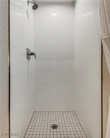 $11,000 | 628 Edgebrook Drive, Las Vegas, NV 89145