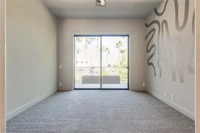 $11,000 | 628 Edgebrook Drive, Las Vegas, NV 89145