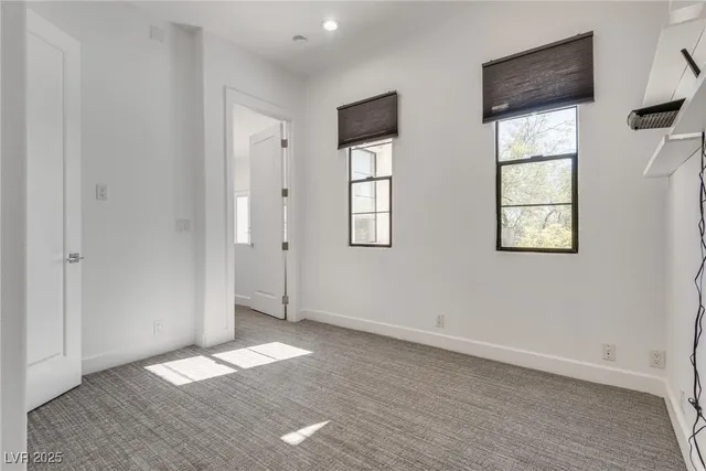 $11,000 | 628 Edgebrook Drive, Las Vegas, NV 89145